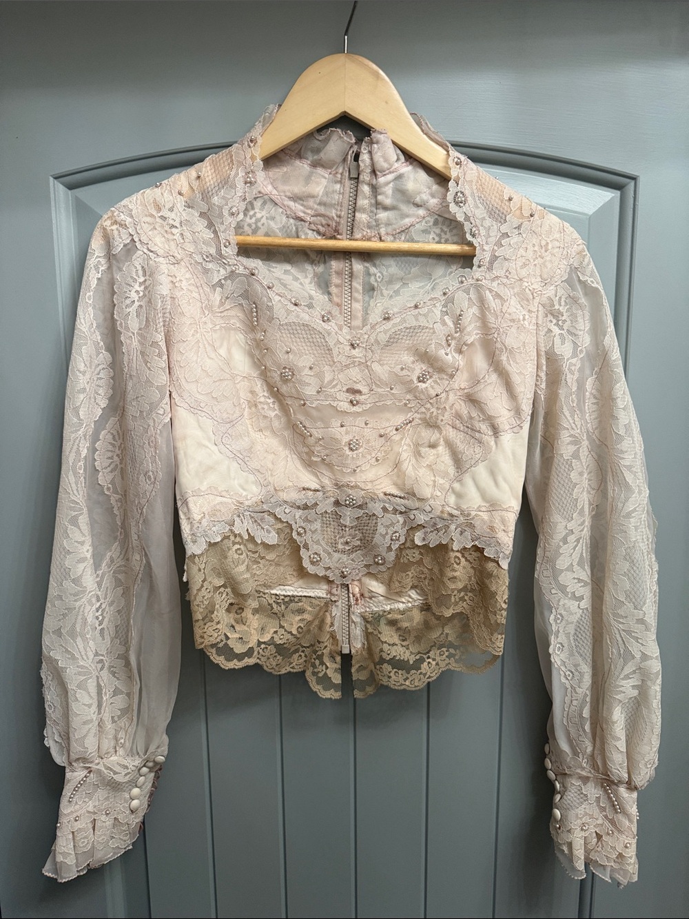 Vintage Rare Find | Elegant Lace Cream/ Light Pink Crop Top